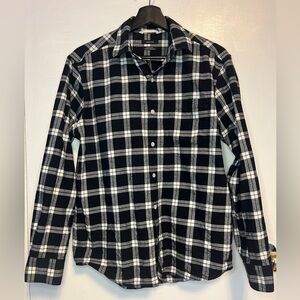 RW&Co Men’s Black, White, Grey Plaid Flannel Shirt